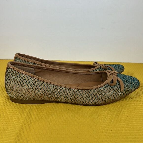Born Carri Snakeskin Cork Tan Teal Bow Flats 6 - Picture 5 of 9